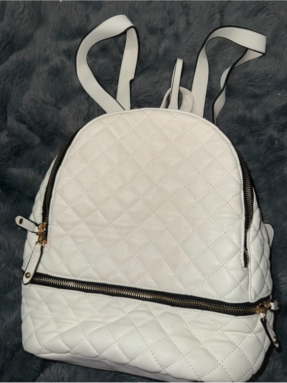 Quilted White Women's Backpack - Stylish Everyday Bag